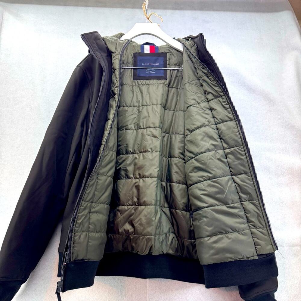 NWT Men’s Tommy Hilfiger Water & Wind Resistant Zip-up Hooded Jacket Black Large - Picture 3 of 9